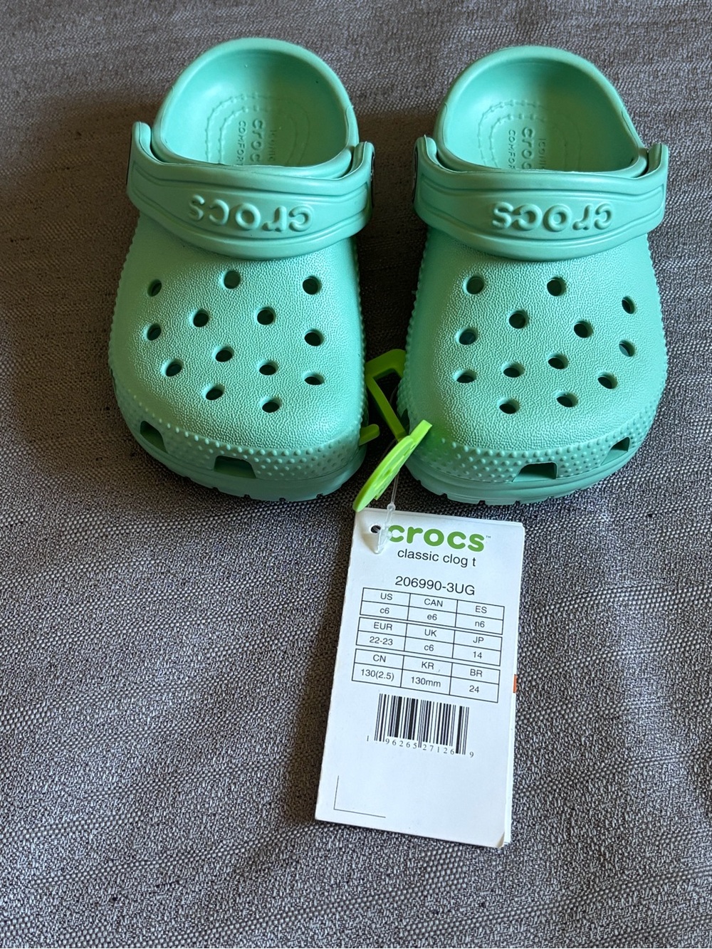 CROCS Kids Classic Clog in Mint